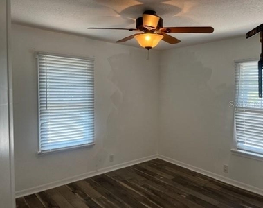 6921 Washington Street - Photo Thumbnail 4