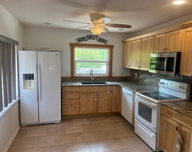 6921 Washington Street - Photo Thumbnail 8