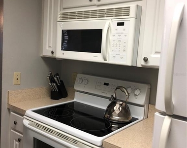 4611 W North B Street - Photo Thumbnail 9