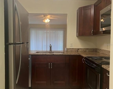 1428 Highland Ridge Circle - Photo Thumbnail 6