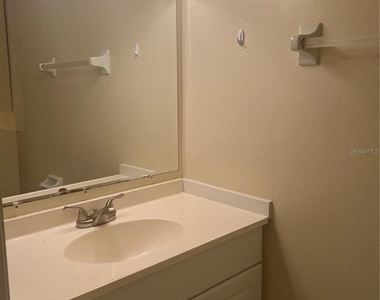 1428 Highland Ridge Circle - Photo Thumbnail 9