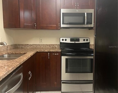 1428 Highland Ridge Circle - Photo Thumbnail 7
