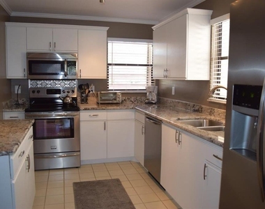 7871 Sailboat Key Boulevard S - Photo Thumbnail 13