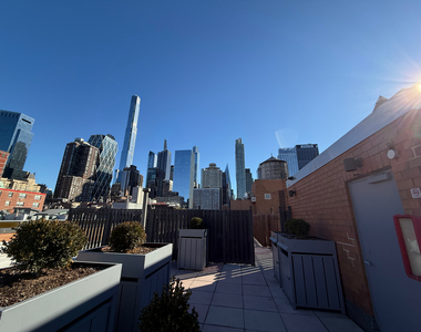 West 53rd Street - Photo Thumbnail 14