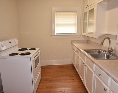 4618 Clay Street - Photo Thumbnail 9