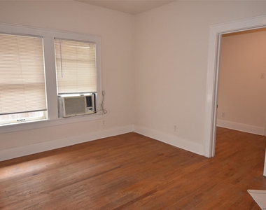 4618 Clay Street - Photo Thumbnail 4