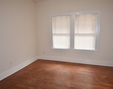 4618 Clay Street - Photo Thumbnail 17