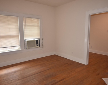 4618 Clay Street - Photo Thumbnail 5