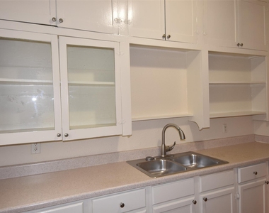 4618 Clay Street - Photo Thumbnail 10