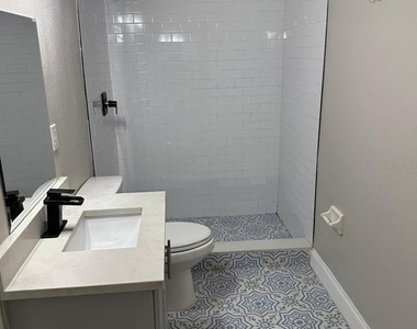 3407 N Avenida Republica De Cuba - Photo Thumbnail 7