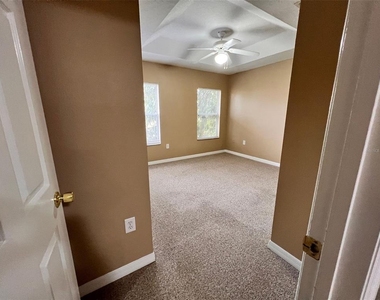 7602 Long Island Drive - Photo Thumbnail 21