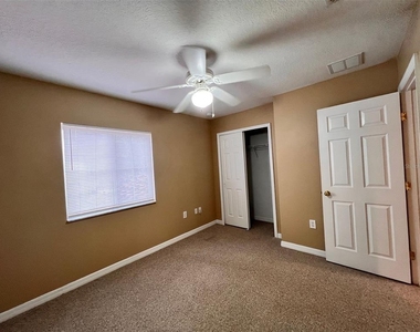7602 Long Island Drive - Photo Thumbnail 15