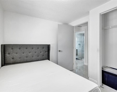 217 Marina Drive - Photo Thumbnail 17