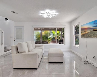 217 Marina Drive - Photo Thumbnail 5