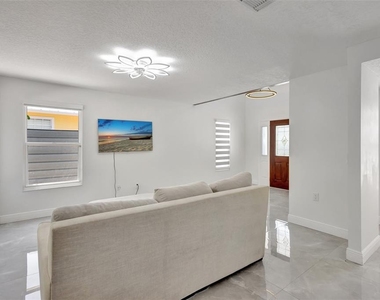 217 Marina Drive - Photo Thumbnail 9