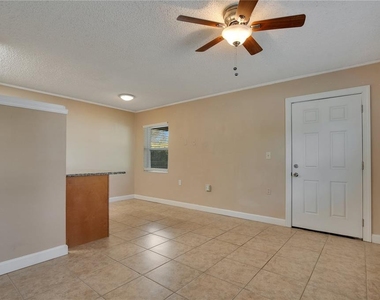 1800 E Harding Street - Photo Thumbnail 2