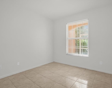13500 Turtle Marsh Loop - Photo Thumbnail 11