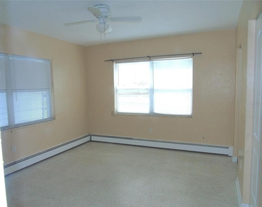 6326 Safford Terrace - Photo Thumbnail 25