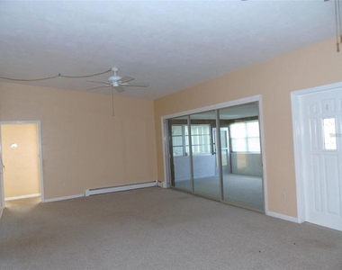 6326 Safford Terrace - Photo Thumbnail 4