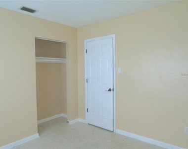 6326 Safford Terrace - Photo Thumbnail 20