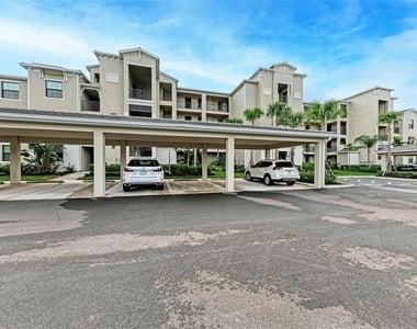 17902 Gawthrop Drive - Photo Thumbnail 5