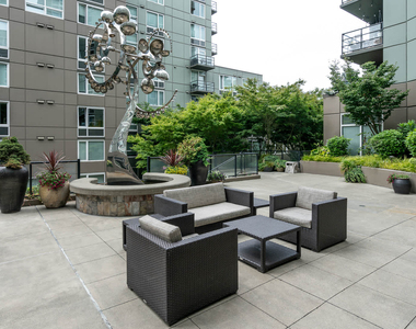 2801 Western Avenue - Photo Thumbnail 23