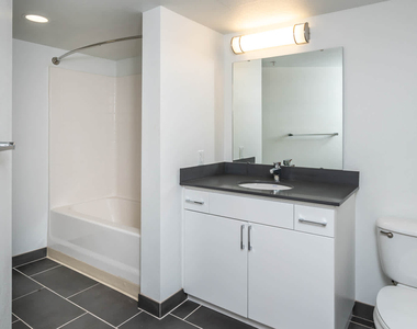 2801 Western Avenue - Photo Thumbnail 11
