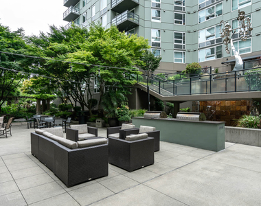 2801 Western Avenue - Photo Thumbnail 24