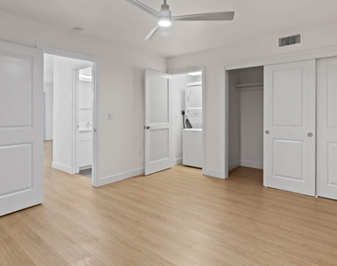 3131 Homestead Road - Photo Thumbnail 15
