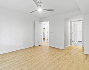 3131 Homestead Road - Photo Thumbnail 16