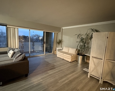 30 Woodland Street - Photo Thumbnail 2