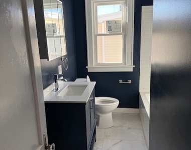 484 West Street - Photo Thumbnail 2