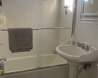 87b Red Coat Road - Photo Thumbnail 5