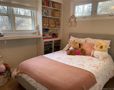 87b Red Coat Road - Photo Thumbnail 10