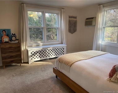87b Red Coat Road - Photo Thumbnail 8