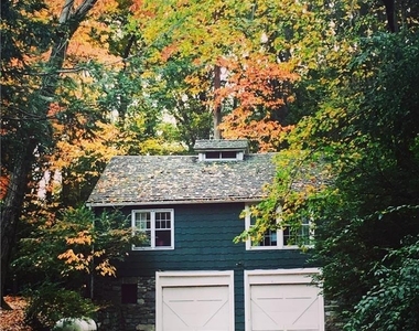 87b Red Coat Road - Photo Thumbnail 16