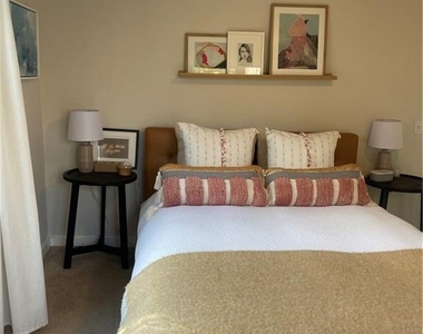 87b Red Coat Road - Photo Thumbnail 7