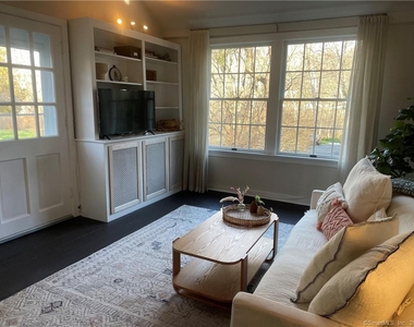 87b Red Coat Road - Photo Thumbnail 14