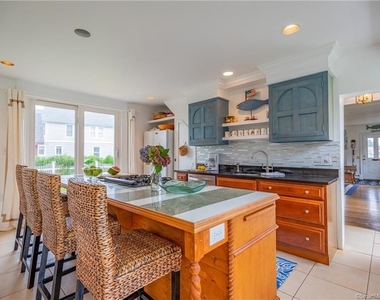 153 4th Avenue - Photo Thumbnail 7