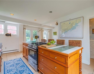 153 4th Avenue - Photo Thumbnail 9
