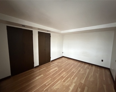 5807 Bartlett St - Photo Thumbnail 15
