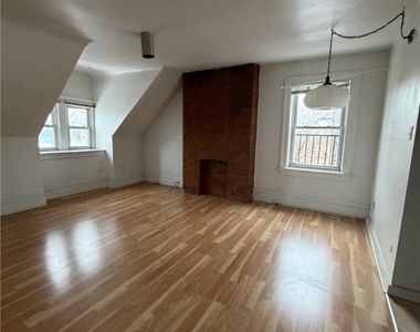 5807 Bartlett St - Photo Thumbnail 6