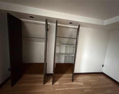 5807 Bartlett St - Photo Thumbnail 17