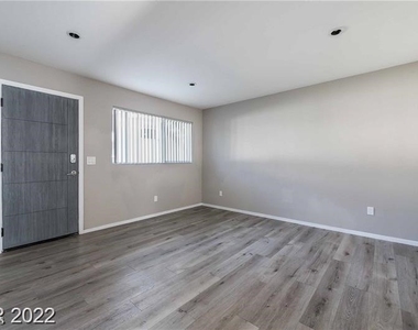 2201 Fairfield Avenue - Photo Thumbnail 5