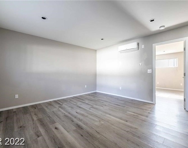 2201 Fairfield Avenue - Photo Thumbnail 4