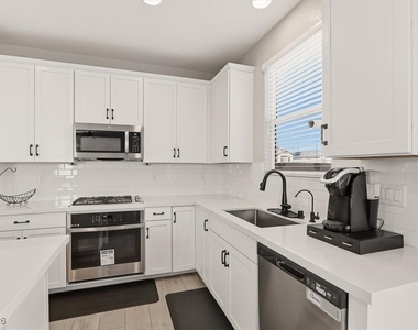 4536 Anspach Street - Photo Thumbnail 5