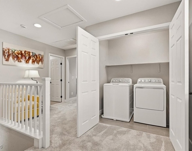 4536 Anspach Street - Photo Thumbnail 9