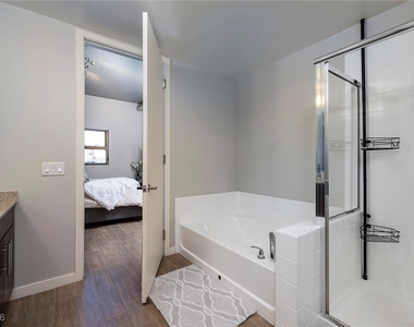 353 E Bonneville Avenue - Photo Thumbnail 21