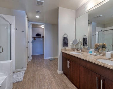 353 E Bonneville Avenue - Photo Thumbnail 20