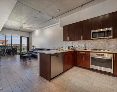 353 E Bonneville Avenue - Photo Thumbnail 33